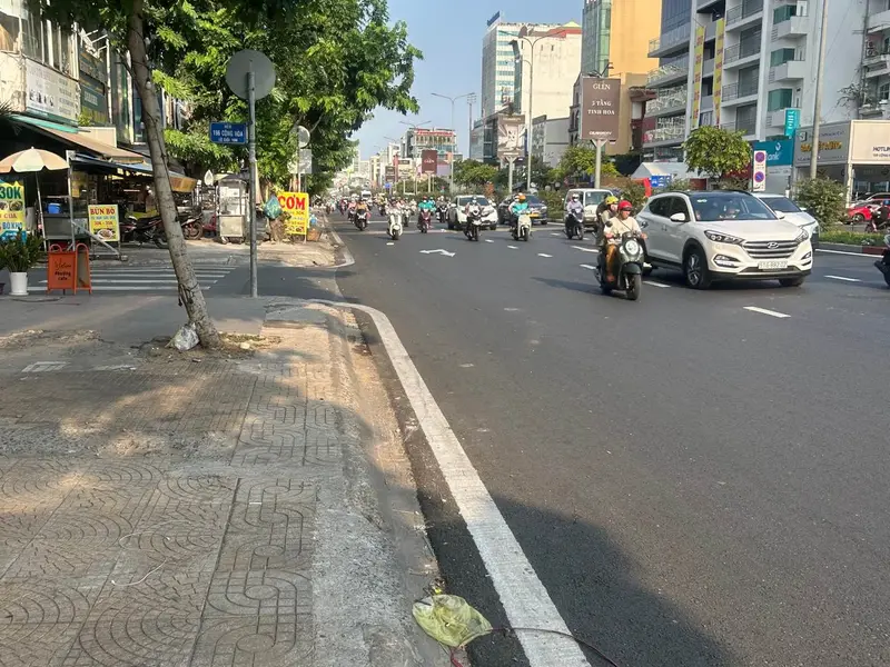 Nhà mặt tiền đường Cộng Hòa giá sốc giảm 1 tỷ, sở hữu ngay kẻo lỡ... Bán nhà mặt phố tại Bảy Hiền, Hồ Chí Minh 01