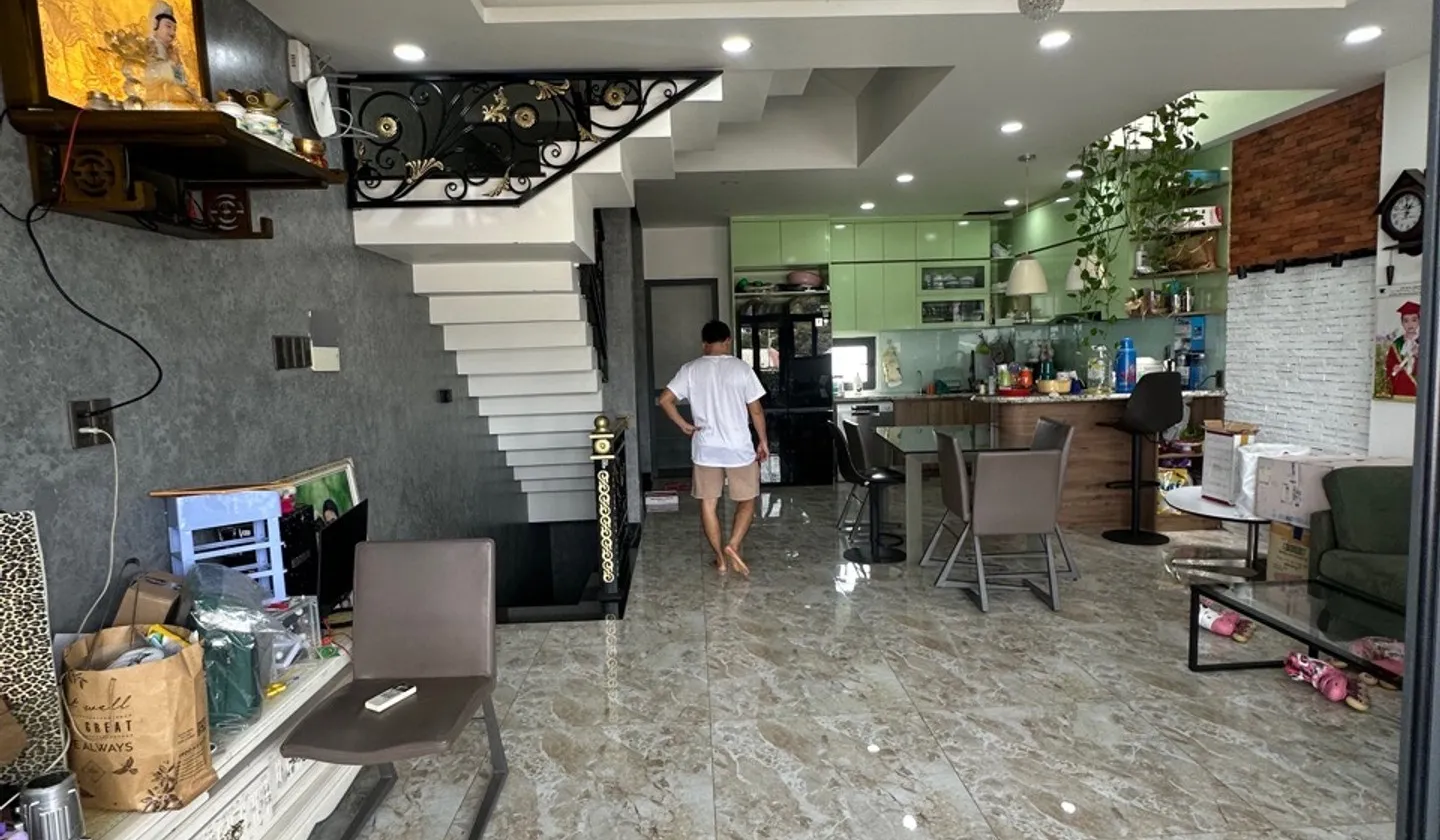 Tân Hóa sát bên Đầm Sen – 5 tầng – 6m x 11m – 8🧄 nhỉnh xíu.... Bán nhà riêng tại Tân Phú, Hồ Chí Minh 01