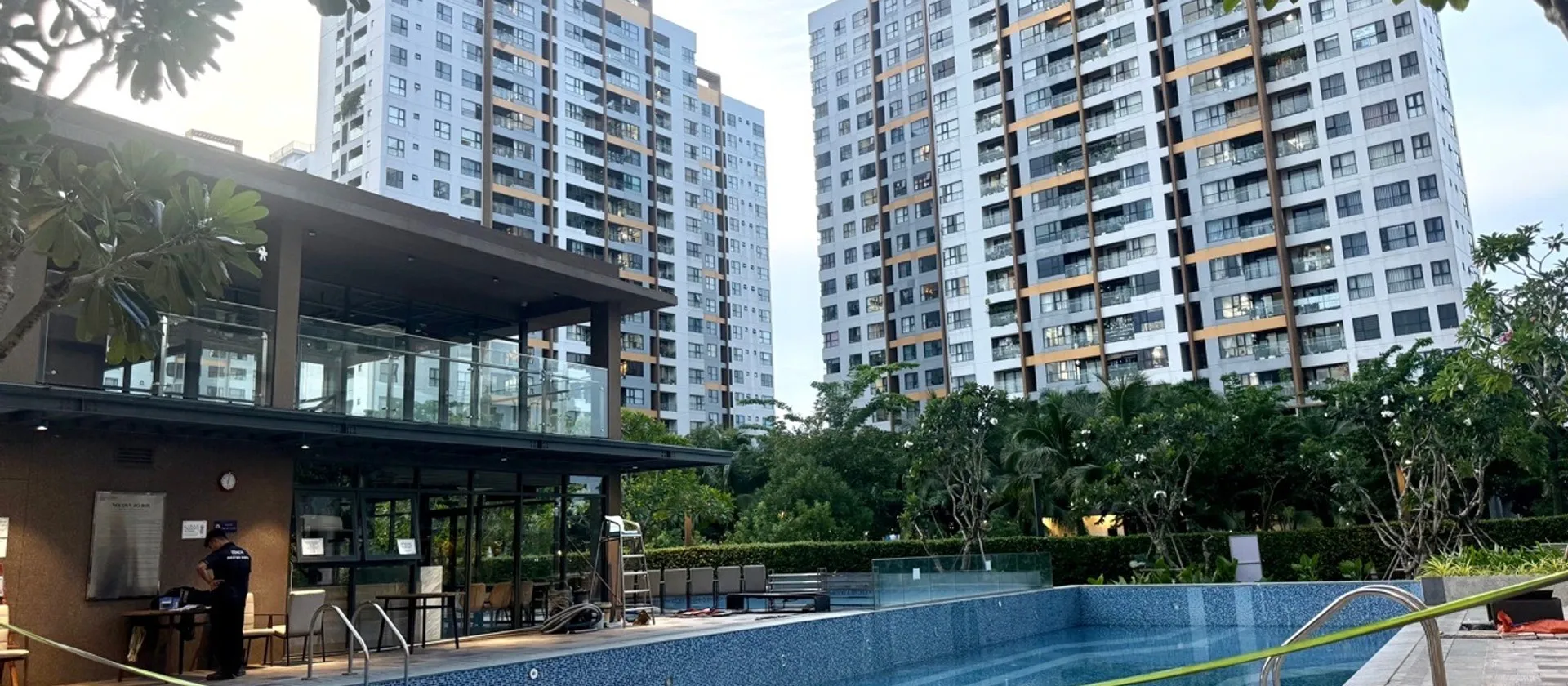 Bán căn hộ 3 phòng ngủ diện tích 104m2 tại Bình Chánh... Bán căn hộ chung cư tại Bình Hưng, Hồ Chí Minh 01