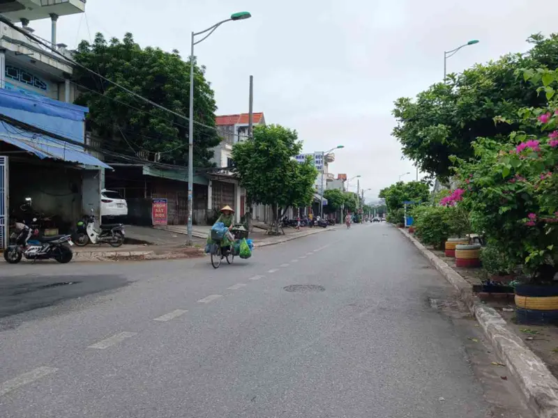 Bán nhà mặt phố hướng Bắc tại khu vực Cầu Niệm, vị trí góc ô tô tránh, mặt tiền rộng 5,3m... Bán nhà mặt phố tại Kiến An, Hải Phòng 01