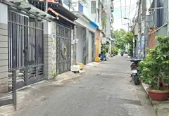 Chỉ hơn 6t nhà 4 tầng hẻm xe hơi thông tại Bình Tân... Bán nhà riêng tại Bình Tân, Hồ Chí Minh 01