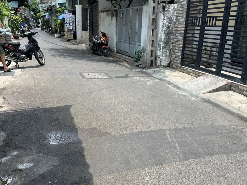 Bán nhà riêng Hẻm Xe Hơi thông Lạc Long Quân Bảy Hiền - 4.4mx16m x 2 tầng, giá 8.x tỷ... Bán nhà riêng tại Bảy Hiền, Hồ Chí Minh 01