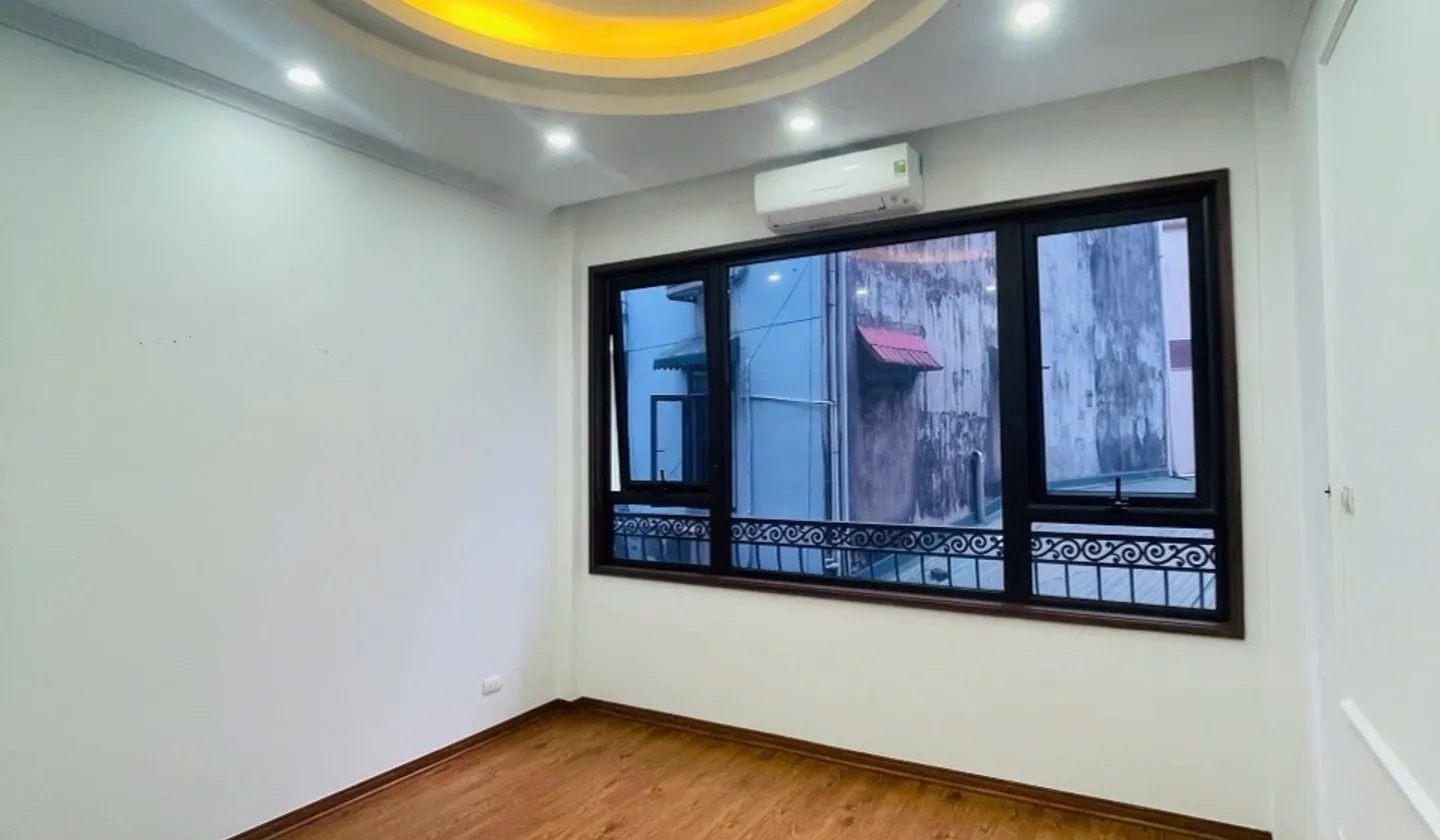 Nhà riêng 5 tầng tại Phường Nghĩa Đô, Hà Nội với thiết kế 2 mặt thoáng... Bán nhà riêng tại Nghĩa Đô, Hà Nội 01