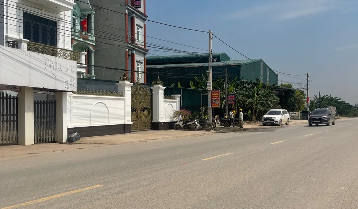 🌿 ĐẤT PHÚ DƯ – GẦN SÂN BAY GIA BÌNH \| ĐƯỜNG ĐẸP, Ô TÔ VÀO TẬN ĐẤT, SÁT ĐT280 🌿

✨ Vị trí thu... Bán đất tại Gia Bình, Bắc Ninh 01