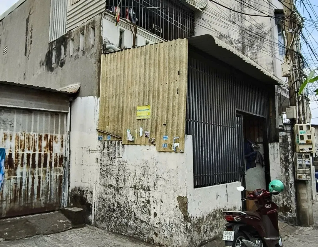 Nhà góc xinh, gần mặt tiền, ô tô đậu thoải mái... Bán nhà riêng tại Dĩ An, Hồ Chí Minh 01