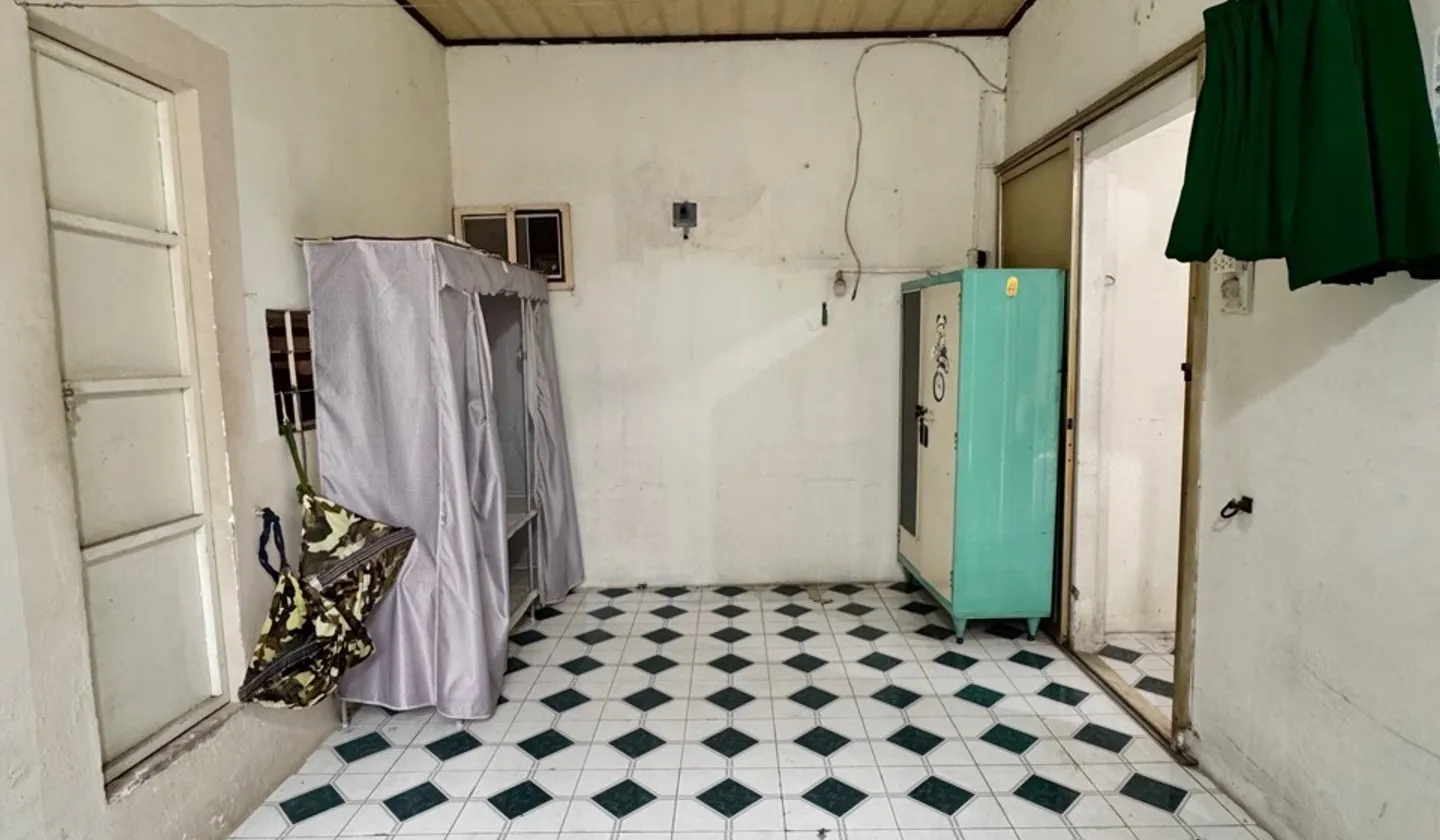 💥💥HẺM Ba Gác
🏡 58m² | Ngang 6m×11m
Giá 4.3 Tỷ🌹
👍Nhà C4 tiện xây mới được 5 Tầng
📍Trần Bình Tr... Bán nhà riêng tại Bình Lợi Trung, Hồ Chí Minh 01