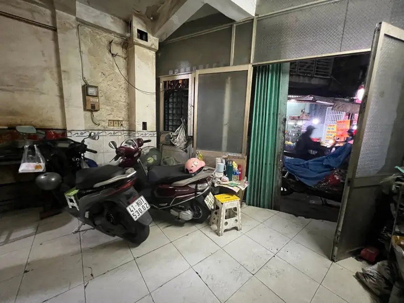 Bán nhà riêng Quận 8 diện tích 27.6m2, 3 phòng ngủ, hẻm xe hơi thông, giá 6.15 tỷ... Bán nhà riêng tại Chánh Hưng, Hồ Chí Minh 01