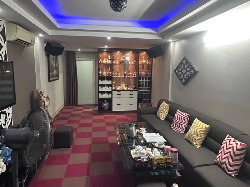 Bán nhà mặt phố Tân Mai 44m² 6 tầng kinh doanh sầm uất giá 29.8 tỷ... Bán nhà mặt phố tại Hoàng Mai, Hà Nội 01