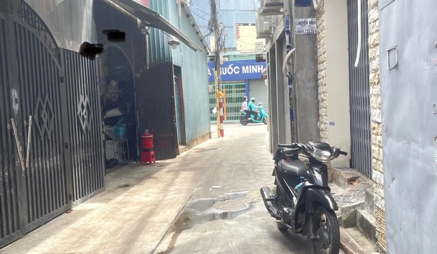 Bán nhà Tân Bình, Hồng Lạc, cách MT vài bước chân, DTSD 35m2, 4 tầng, 10 phòng cho thuê, 4.x tỷ... Bán nhà riêng tại Bảy Hiền, Hồ Chí Minh 01