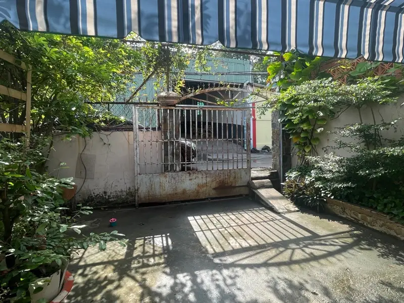 Bán nhà cấp 4 diện tích 125.7m² hướng Đông Bắc tại khu vực đầu đường Nguyễn Văn Tăng... Bán nhà riêng tại Long Bình, Hồ Chí Minh 01