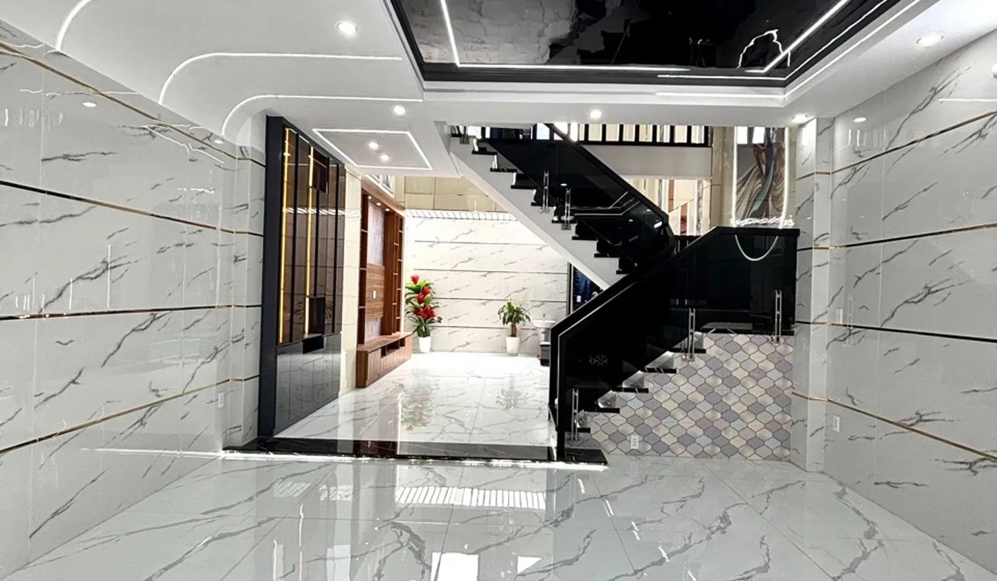 NHÀ 4 TẦNG BÌNH TÂN GIÁP TÂN PHÚ - 5,3X12 - HẺM 6M XE HƠI NGỦ TRONG NHÀ - NHỈNH 6.X TỶ TL.... Bán nhà riêng tại Bình Tân, Hồ Chí Minh 01