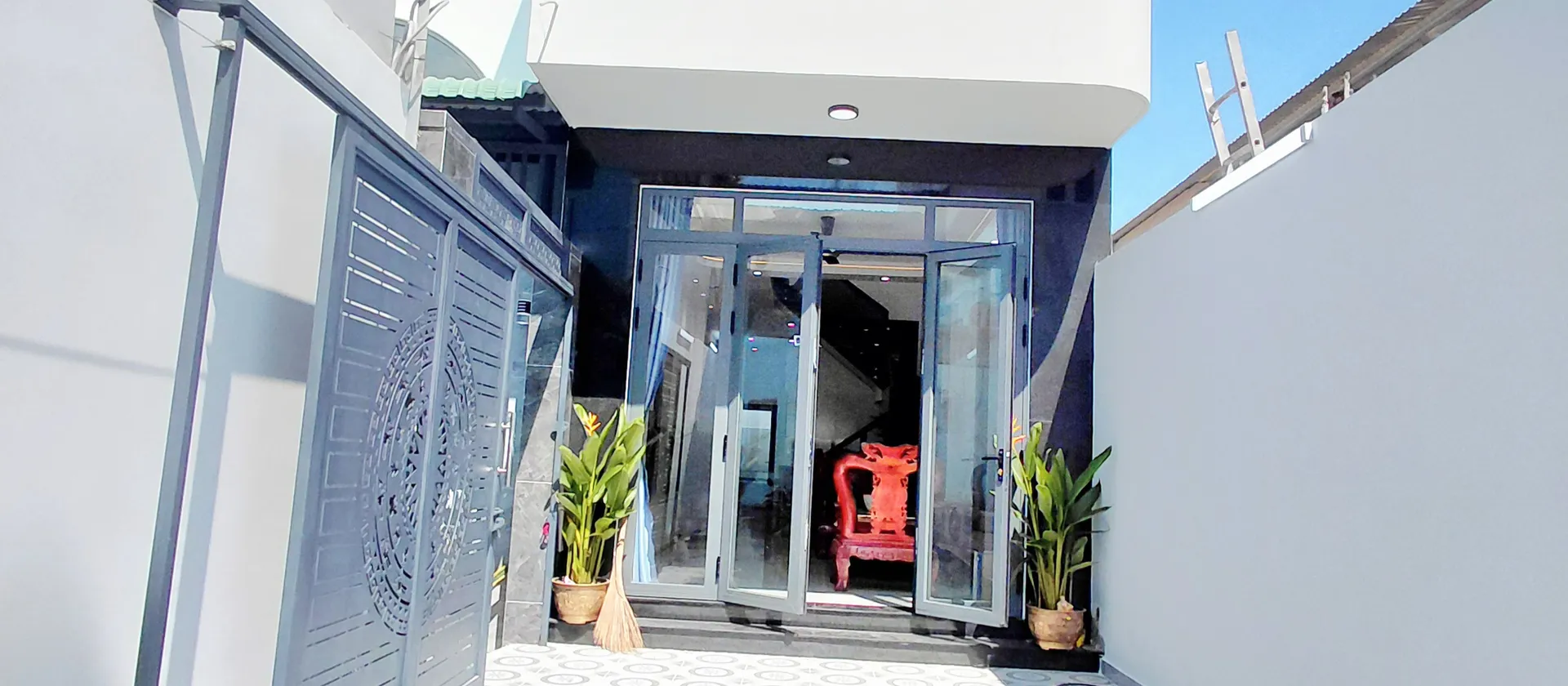 🏡 NHÀ 2 TẦNG_DT HƠN 90M2_MỚI ĐẸP LUNG LINH_FULL NỘI THẤT CAO CẤP_HIỆP THÀNH 17 NGAY BẾN XE BUÝT HI... Bán nhà riêng tại Tân Thới Hiệp, Hồ Chí Minh 01