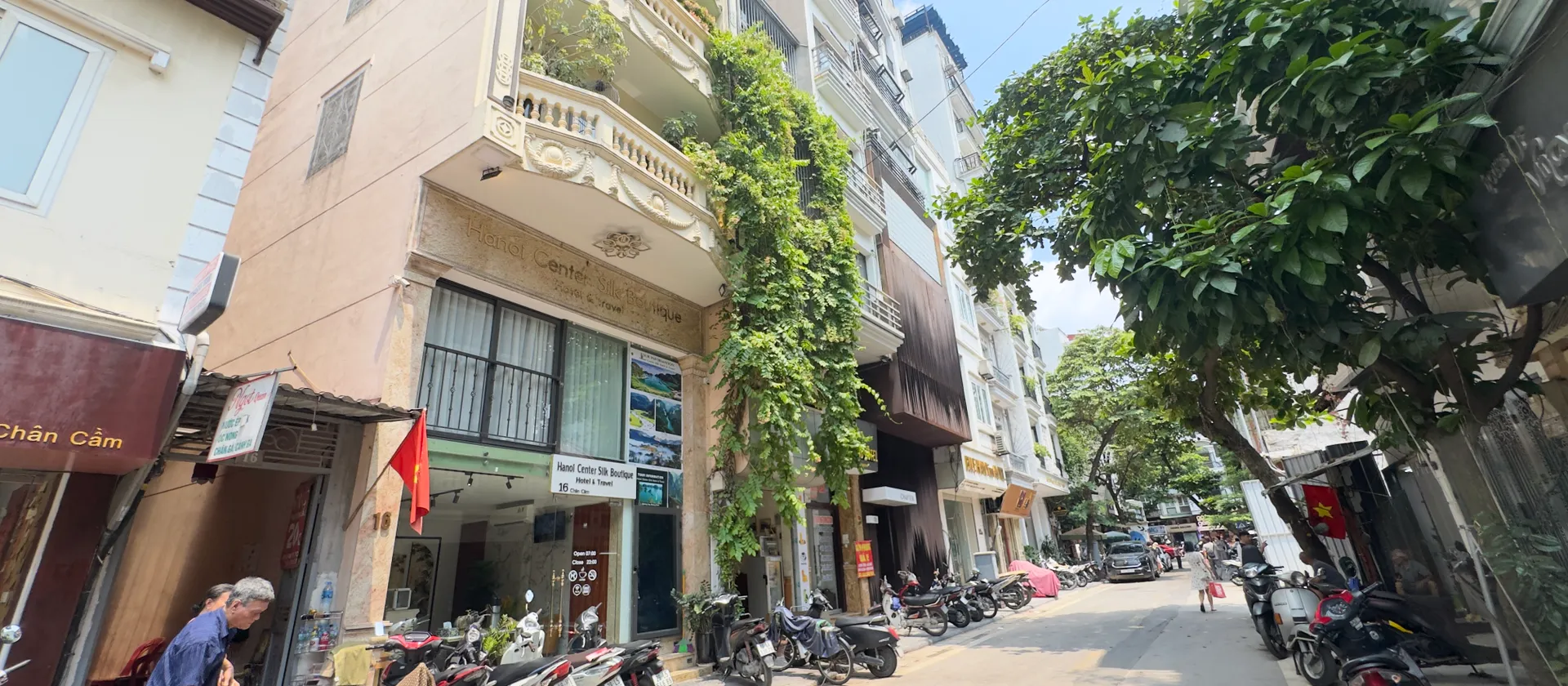 Phố Cổ Định danh
Kinh doanh khách sạn,...
Xung quanh tuyến Hàng Bông, Nhà Thờ,...
Giá trị độc bản... Bán nhà mặt phố tại Hoàn Kiếm, Hà Nội 01