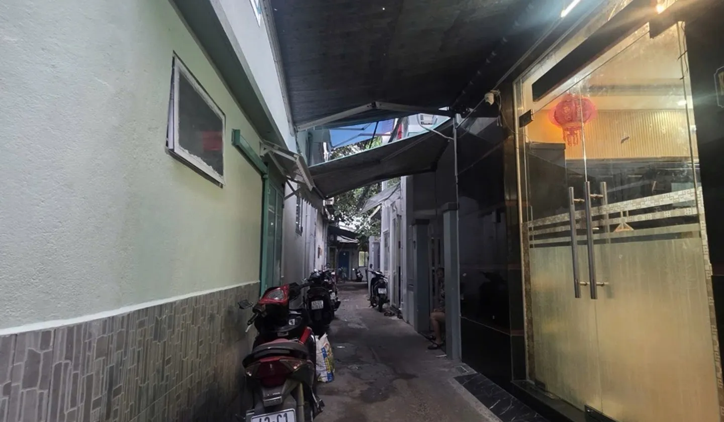 Bán nhà riêng 4 tầng trung tâm quận Hải Châu, hai mặt tiền, gần sông Hàn lh 0962273945... Bán nhà riêng tại Hải Châu, Đà Nẵng 01