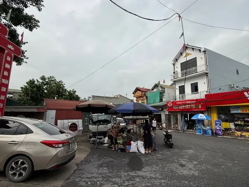 Bán nhà mặt chợ kinh doanh cực chạy, phong thuỷ đẹp. Mê quá 😍... Bán nhà mặt phố tại Phú Xuyên, Hà Nội 01