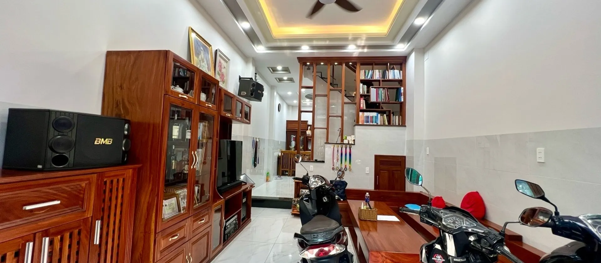 Nhà mặt tiền 3 tầng sang trọng, rộng thoáng tại Bình Hưng Hòa... Bán nhà mặt phố tại Bình Hưng Hòa, Hồ Chí Minh 01
