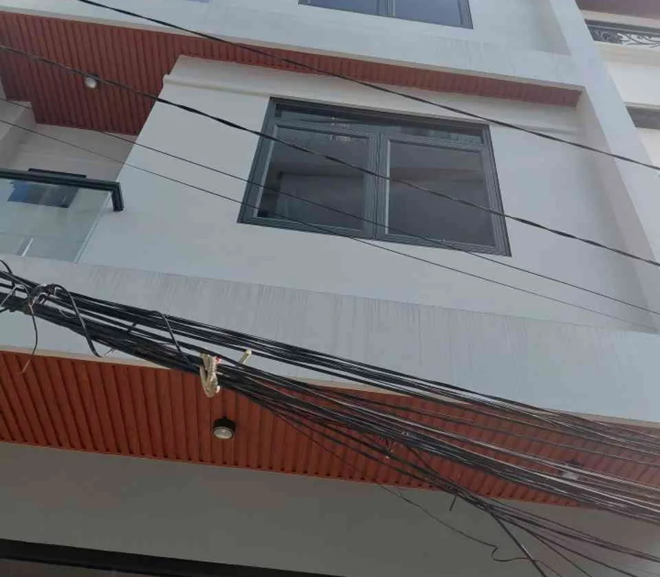 Bán nhà riêng 4 tầng tại phường Hạ Long, Quảng Ninh với 4 phòng ngủ... Bán nhà riêng tại Hạ Long, Quảng Ninh 01