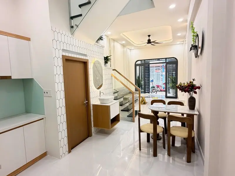Nhà riêng 2 tầng gần sân bay Tân Bình, 46m2, giá 6,6 tỷ đồng... Bán nhà riêng tại Tân Sơn, Hồ Chí Minh 01