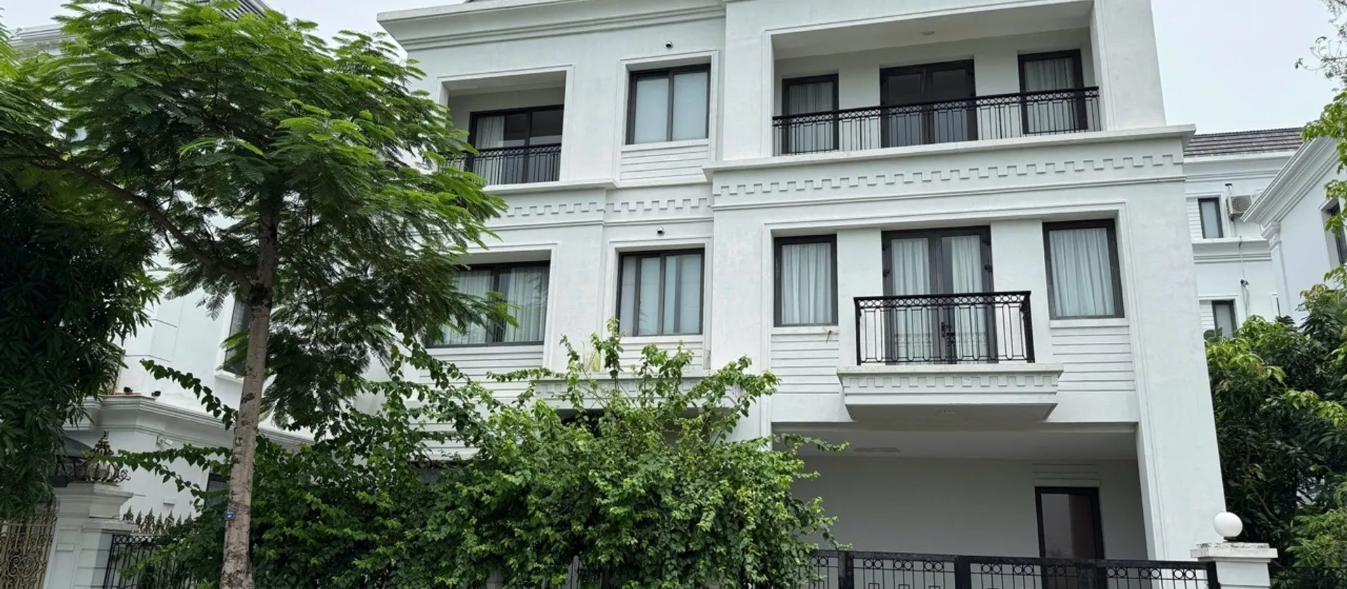 Bán biệt thự 3 tầng tại phường Bãi Cháy, Quảng Ninh, view hồ hướng Đông... Bán biệt thự, liền kề tại Bãi Cháy, Quảng Ninh 01