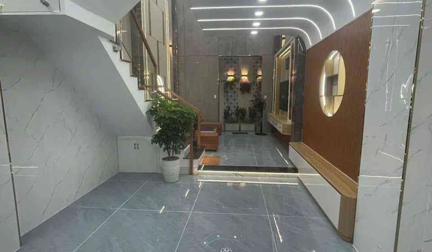 Bán nhà riêng 5 tầng tại Nguyễn Ảnh Thủ, diện tích 50.7 m2, giá 6.9 tỷ VNĐ... Bán nhà riêng tại Trung Mỹ Tây, Hồ Chí Minh 01