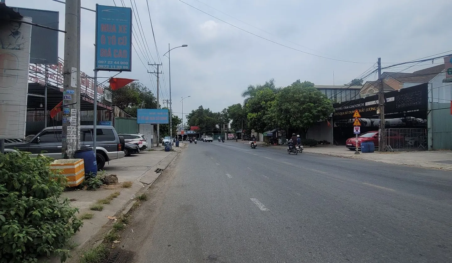 Đất mặt tiền Bùi Thị Xuân giá tốt, thuận tiện kinh doanh... Bán đất tại Tân Đông Hiệp, Hồ Chí Minh 01