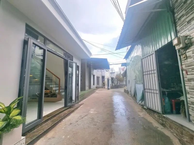 Nhà 2 tầng hẻm xe hơi Phan Văn Hớn, 45m2, giá 4.2 tỷ... Bán nhà riêng tại Đông Hưng Thuận, Hồ Chí Minh 01