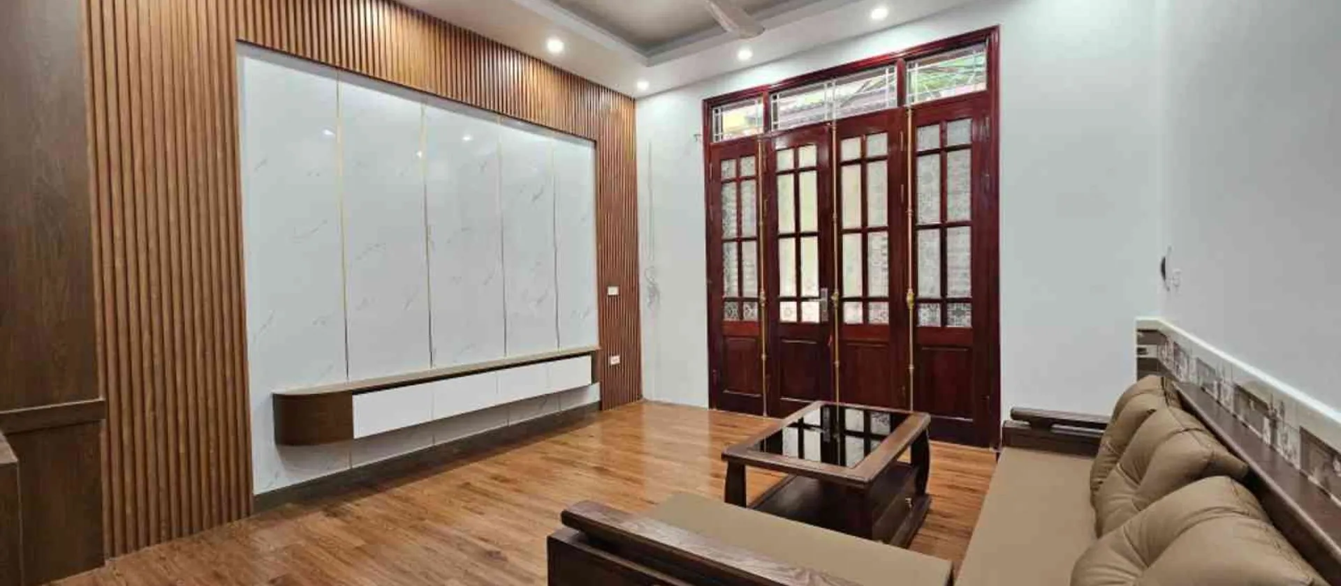 Nhà Cực Hiếm ở Trung Tâm Long Biên - Ngõ Ô Tô, Gần Aeon Mall... Bán nhà riêng tại Long Biên, Hà Nội 01