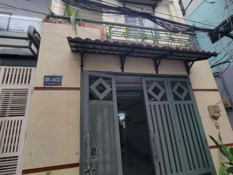 Bán nhà riêng 3 tầng tại Lạc Long Quân, diện tích 39.9 m2, hẻm xe hơi nhỏ... Bán nhà riêng tại Bảy Hiền, Hồ Chí Minh 01