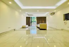 Bán nhà mặt phố 5 tầng Tây Hồ diện tích 110m2, ô tô đỗ cửa... Bán nhà mặt phố tại Phú Thượng, Hà Nội 03