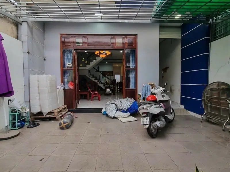 NHÀ 2 TẦNG NGANG 6M - MT ĐƯỜNG TÂN HIỆP - GẦN CHỢ HM - 5Đ HƠN... Bán nhà riêng tại Hóc Môn, Hồ Chí Minh 01