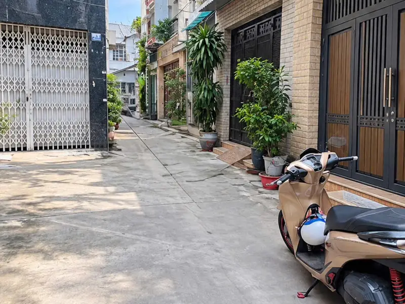 LẠC LONG QUÂN Q11 – HXH – 54M² – 3 TẦNG BTCT – GẦN ĐẦM SEN... Bán nhà riêng tại Hòa Bình, Hồ Chí Minh 01