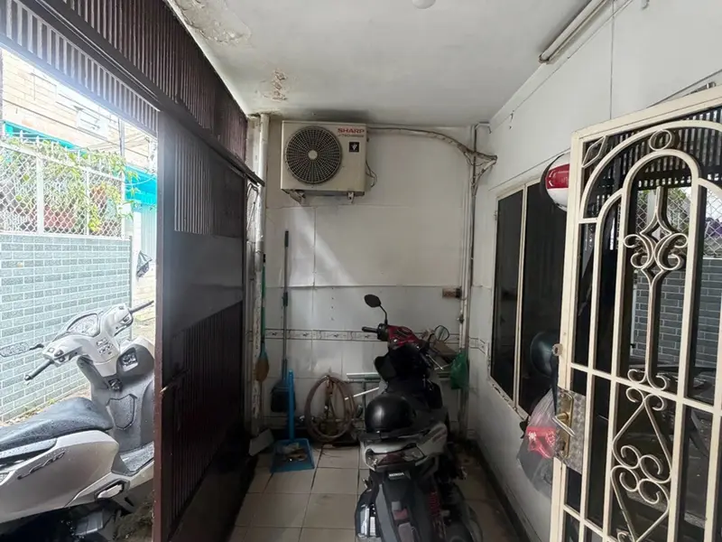 Bán nhà 2 tầng gần vòng xoay công viên Gia Định, 33m2, giá 4.5 tỷ... Bán nhà riêng tại Hạnh Thông, Hồ Chí Minh 01