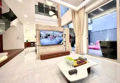 DÒNG TIỀN ~2.2 TỶ/NĂM
0762 658 925 | 🌊 VÀI BƯỚC RA BIỂN MỸ 180m² - Sơn Trà, Đà Nẵng - 29.5 tỷ... Bán chung cư mini tại Sơn Trà, Đà Nẵng 09