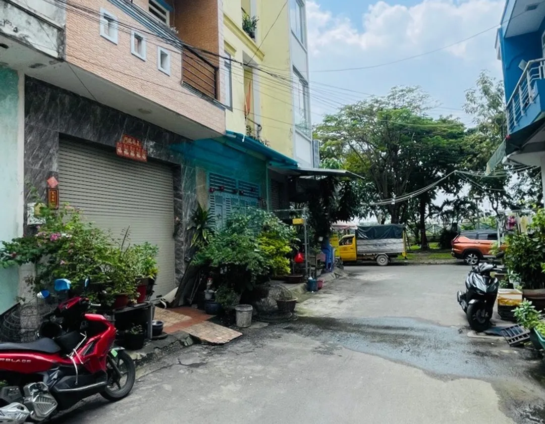 🔥 BÁN NHÀ MẶT TIỀN LÔ GÓC - KO LỘ GIỚI ĐƯỜNG 6M, BÌNH HƯNG HOÀ KẾ CÔNG VIÊN, TRƯỜNG HỌC – NHỈNH 4... Bán nhà riêng tại Bình Hưng Hòa, Hồ Chí Minh 01
