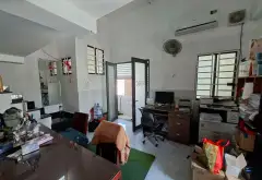 Nhà Lạc Long Quân 5 tầng, ô tô vào nhà, giá tốt để sở hữu ngay... Bán nhà riêng tại Tân Hòa, Hồ Chí Minh 06