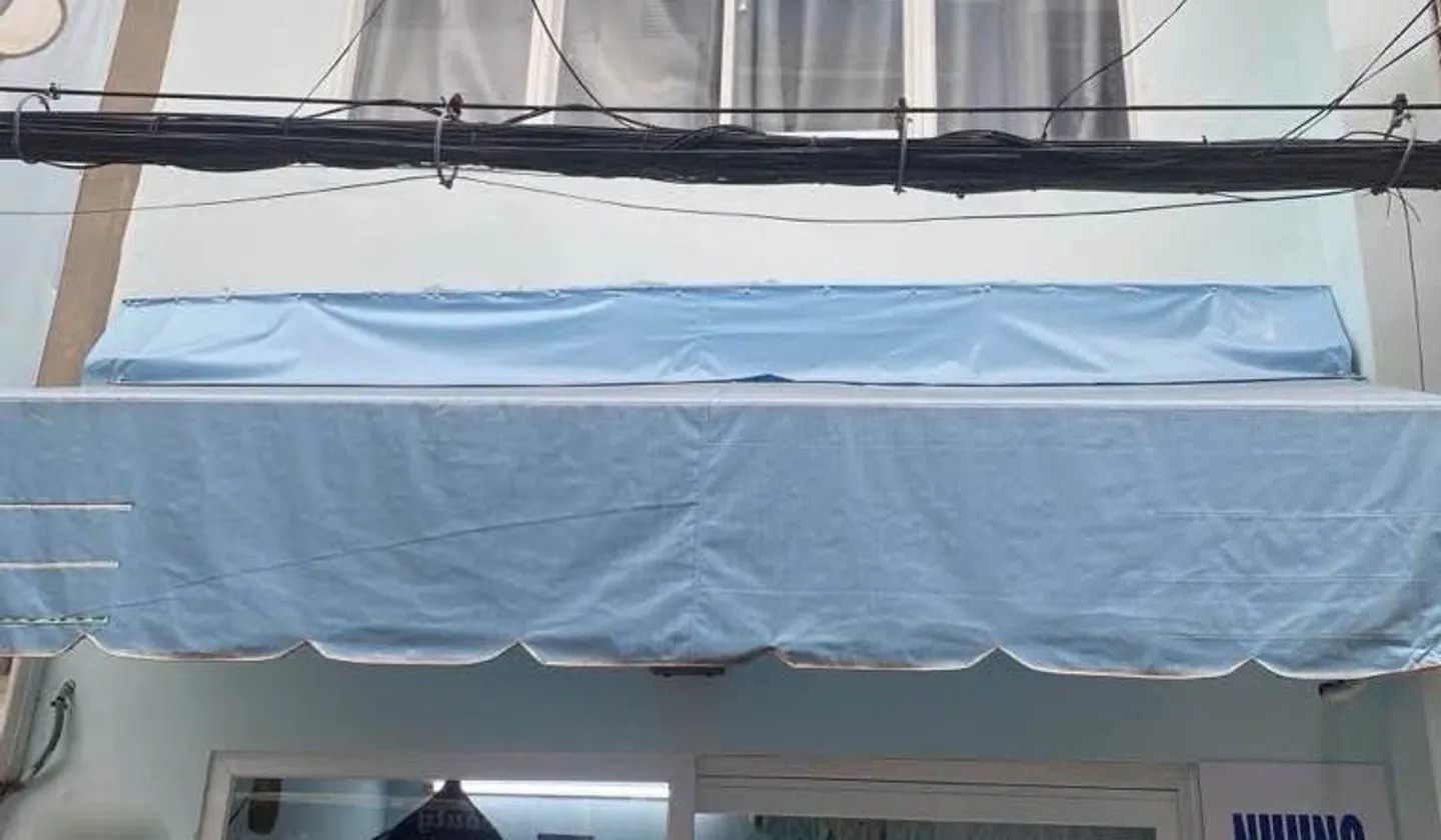 Nhà nhỏ xinh mặt phố quận Phú Nhuận giá cực hợp lý... Bán nhà mặt phố tại Phú Nhuận, Hồ Chí Minh 01