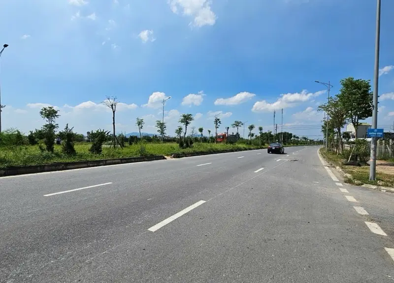 TIẾP GIÁP KĐT VỆ TINH - KCN NỘI BÀI, CN2,3 - ĐƯỜNG THÔNG OTO VÀO ĐẤT - CÁCH ĐƯỜNG ĐÔI NỐI KĐT VỆ T... Bán đất tại Sóc Sơn, Hà Nội 01