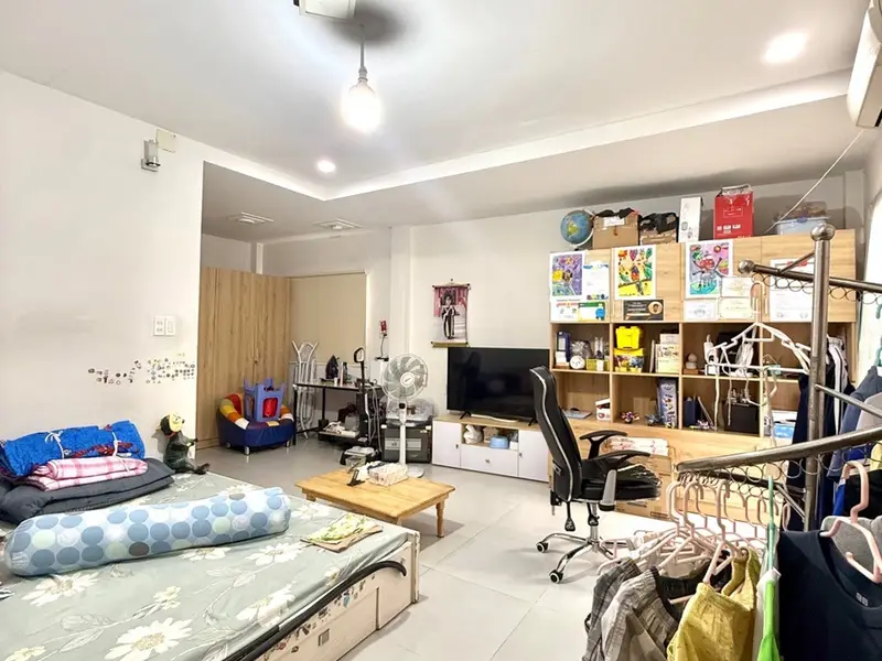 Nhà rộng đẹp tại Tân Phú, 5PN, 6WC, hẻm rộng 6m... Bán nhà riêng tại Tân Phú, Hồ Chí Minh 01