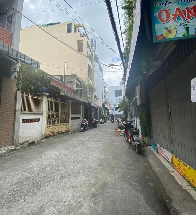 Bán nhà 2 tầng hẻm chợ Ông Địa, Tân Bình, giá 4,8 tỷ thương lượng... Bán nhà riêng tại Tân Hòa, Hồ Chí Minh 01