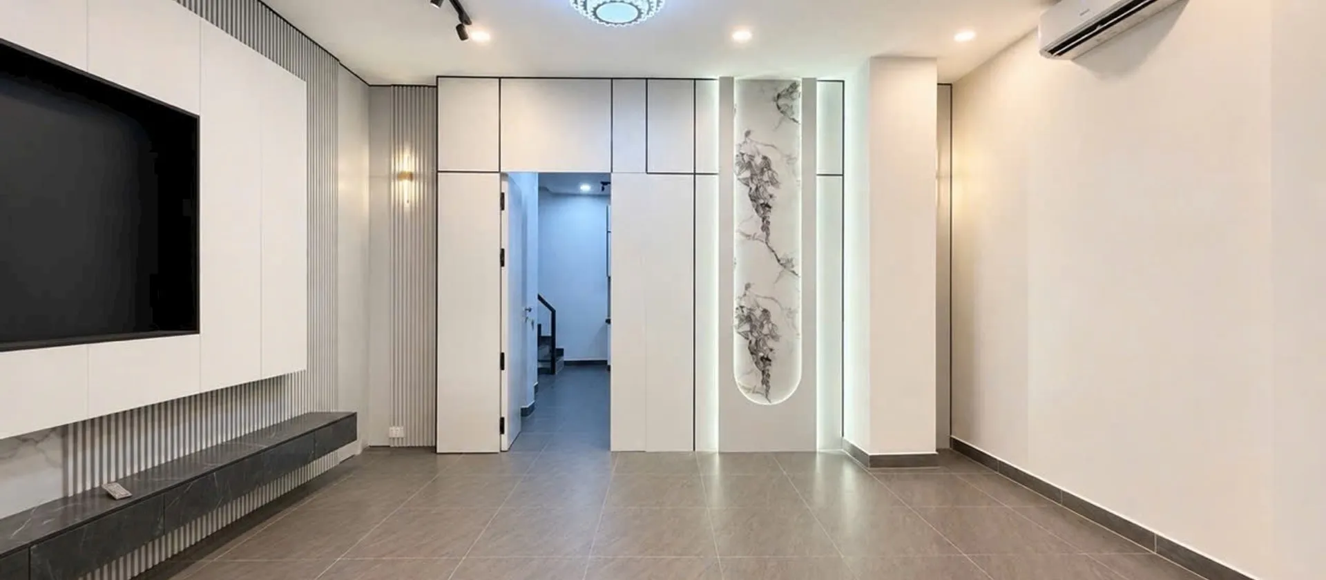 Nhà 4 Tầng Gần Chợ Bà Chiểu, Sát Quận 1 - Thiết Kế Thoáng Mát... Bán nhà riêng tại Bình Thạnh, Hồ Chí Minh 01