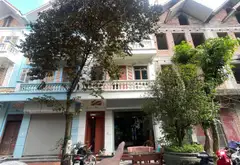 B. Nhà mặt phố 4 tầng tại Thường lệ, Mê Linh, HN, sẵn dòng tiềncho thuê, 107m2, mt5m, chào 6,9 tỷ... Bán nhà mặt phố tại Mê Linh, Hà Nội 09