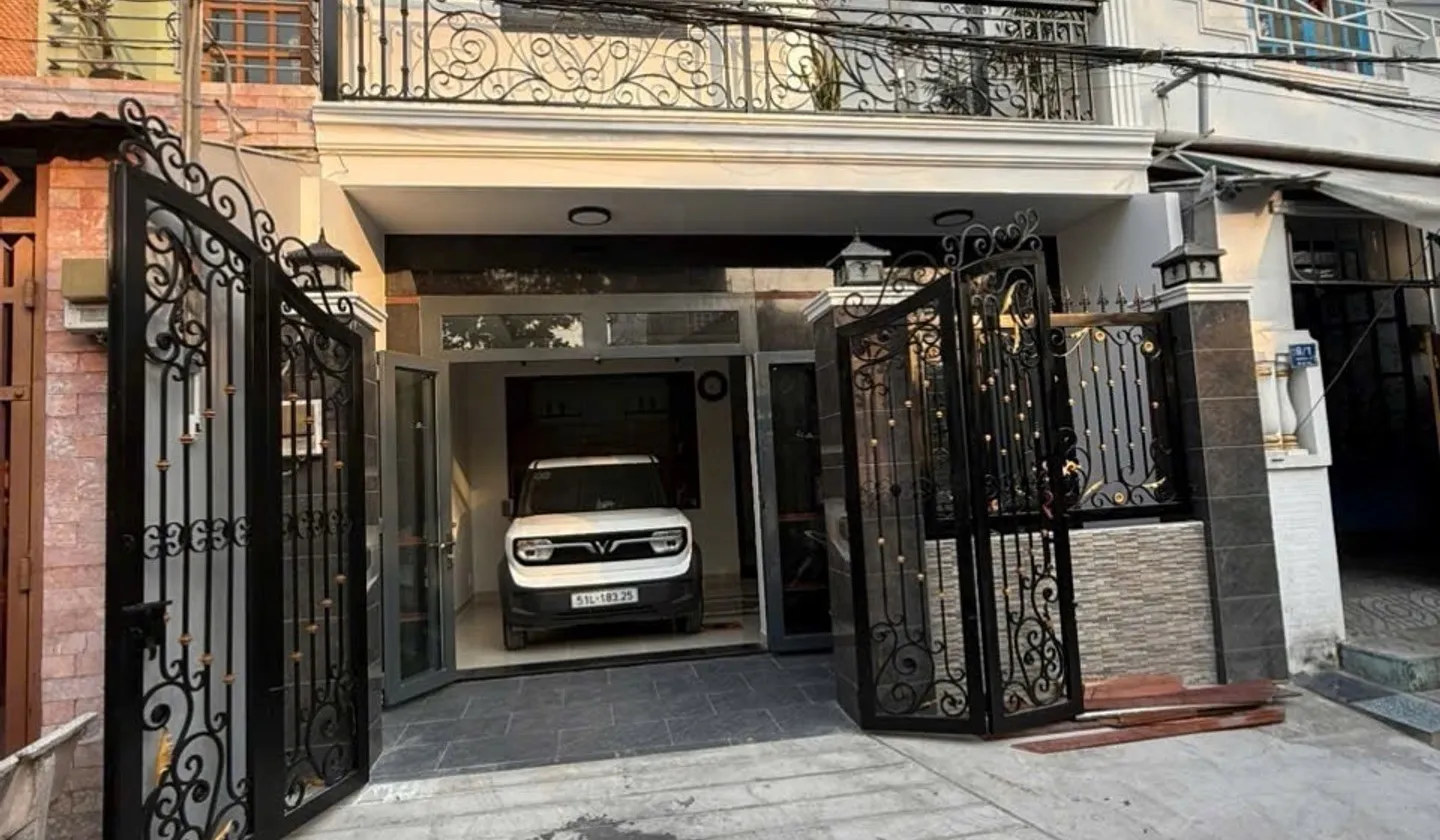 Nhà 3 tầng 3PN, DT 56.5m2 tại Bình Trưng Tây, Q2 giá 7.9 tỷ - LH: 0918604219 C.Loan... Bán nhà mặt phố tại Bình Trưng, Hồ Chí Minh 01