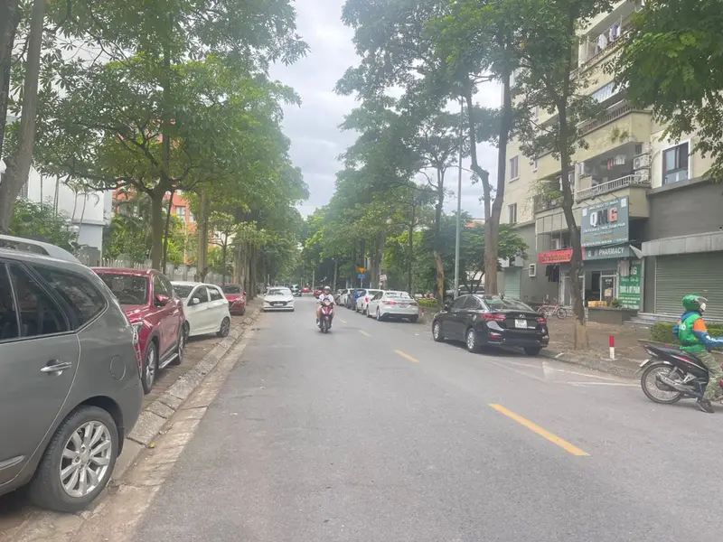 Căn hộ chung cư lô góc tại trung tâm Việt Hưng- Long Biên. Ngay chợ và công viên. Ô tô để ngày đêm... Bán căn hộ chung cư tại Việt Hưng, Hà Nội 01