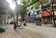 CHỎ HƠN 4 TỶ SẴN NHÀ KINH DOANH DÒNG TIỀN ĐỀU TẠI THỊ TRẤN ĐÔNG ANH, HÀ NỘI... Bán nhà mặt phố tại Phúc Thịnh, Hà Nội 02