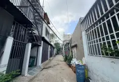 BÁN ĐẤT TẶNG NHÀ CẤP 4 . 6,5tỷ NGAY CAO ĐẲNG CÔNG THƯƠNG 81M2 NGANG 5M ĐƯỜNG XE HƠI.... Bán nhà riêng tại Phước Long, Hồ Chí Minh 02