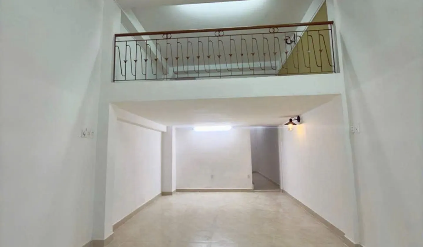 🏣 NHÀ MỚI 4TẦNG/ST - 4PN.
CÁCH 3CĂN RA HẺM XE HƠI THÔNG ĐƯỜNG TRẦN PHÚ Q5.
Chỉ 8T1 -... Bán nhà riêng tại An Đông, Hồ Chí Minh 01