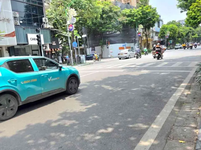 Bán nhà mặt phố Huế kinh doanh sầm uất diện tích 60.6m² vỉa hè rộng... Bán nhà mặt phố tại Cửa Nam, Hà Nội 01