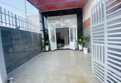 TRUNG TÂM DĨ AN – SÂN ĐỖ XẾ HỘP 7 CHỖ – TẶNG NỘI THẤT 🔥... Bán nhà riêng tại Dĩ An, Hồ Chí Minh 09