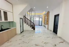 BA BƯỚC RA Ô TÔ TRÁNH , BẾN XE BUÝT , CHỢ NGỌC HỒI , VĐ 3.5 .... Bán nhà riêng tại Ngọc Hồi, Hà Nội 06