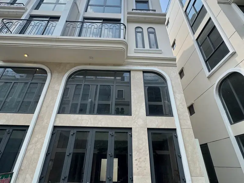 **NHÀ COMPOUND VIP GIÁP BÌNH TÂN – NGANG 5M – ĐƯỜNG XE HƠI TRÁNG – SỔ VUÔNG HIẾM... Bán biệt thự, liền kề tại Vĩnh Lộc, Hồ Chí Minh 01